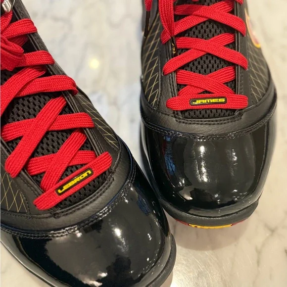NIKE LABRON 7 Fairfax Away (2020) Red, Black & Gold - Picture 7 of 14
